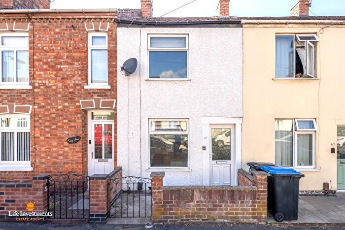 2 Bedroom Terraced House To Rent In Victoria Street, Rugby, Warwickshire, CV21