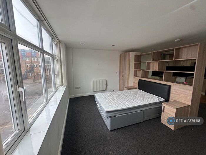 1 Bedroom Flat To Rent In Empire House, Doncaster, DN1