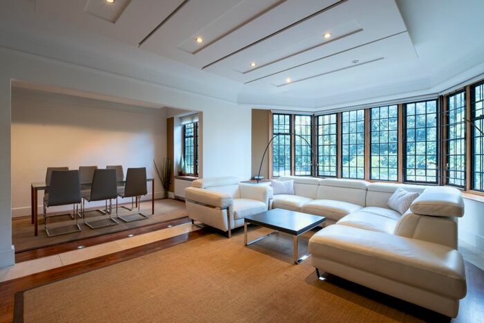 3 Bedroom Flat To Rent In Manor Fields, London, SW15