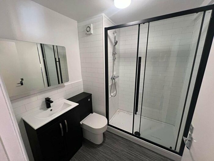 6 Bedroom Terraced House To Rent In Raleigh Street, Nottingham, Nottinghamshire, NG7