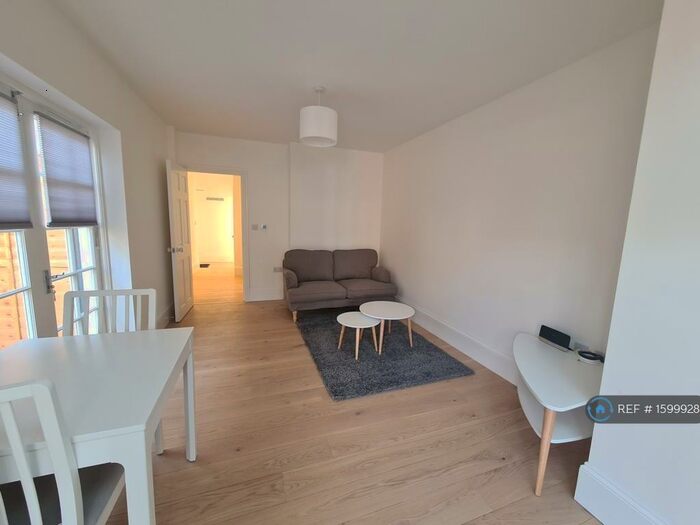 1 Bedroom Flat To Rent In Bow Common Lane, London, E3