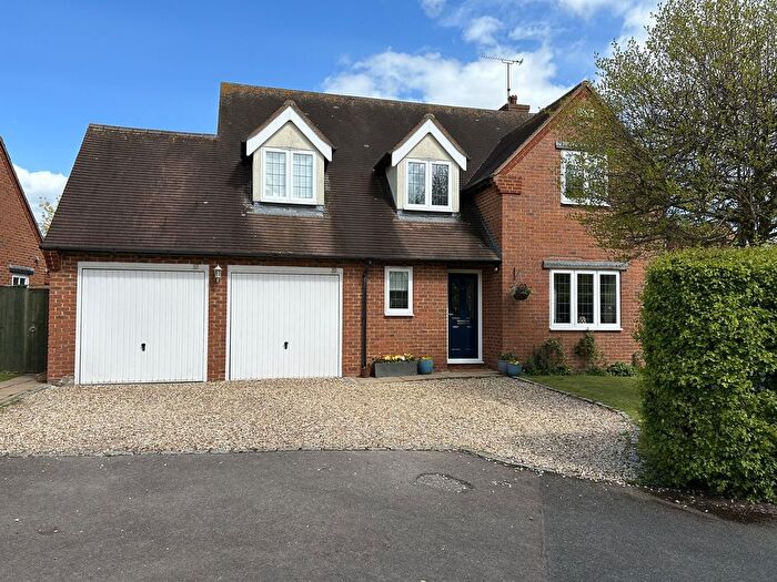 4 Bedroom Detached House For Sale In Hedges Close, Ladbroke, CV47