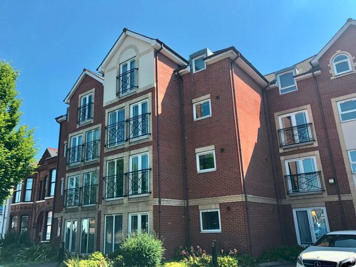 2 Bedroom Apartment To Rent In Cambridge Court, Loughborough Road West Bridgford, NG2