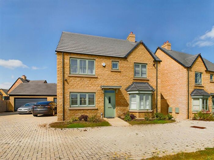 3 Bedroom Detached House To Rent In Willow Close, Milton-under-Wychwood, Chipping Norton, OX7