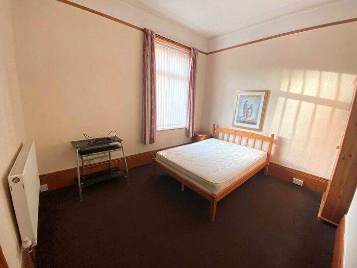 1 Bedroom House To Rent In Bingley Road, Shipley, West Yorkshire, BD18