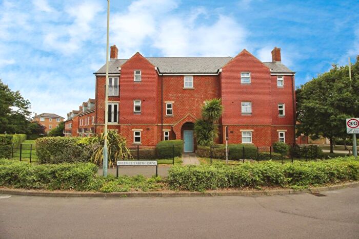 2 Bedroom Apartment To Rent In Queen Elizabeth Drive, Swindon, SN25