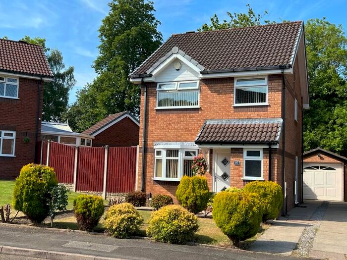3 Bedroom Detached House To Rent In Midford Drive, Sharples, Bolton, BL1