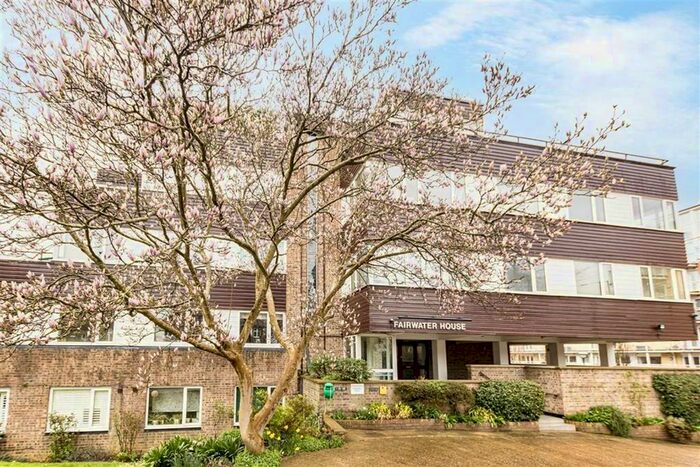 1 Bedroom Flat To Rent In Twickenham Road, Teddington, TW11