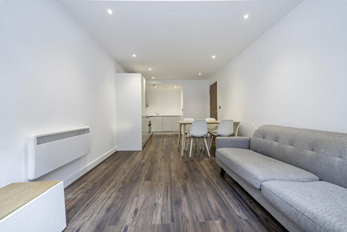 1 Bedroom Apartment To Rent In Camden House, Pope Street, B1