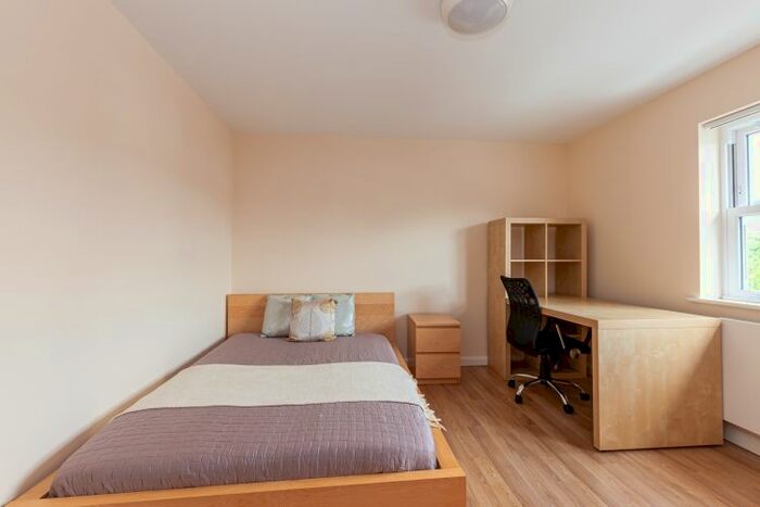 1 Bedroom Flat To Rent In Cowley Road, Oxford, OX4