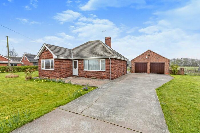 3 Bedroom Detached Bungalow For Sale In Pincheon Green Lane, Sykehouse, Goole, DN14