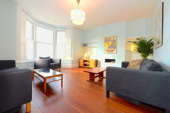 4 Bedroom Apartment To Rent In Marriot Road, N4