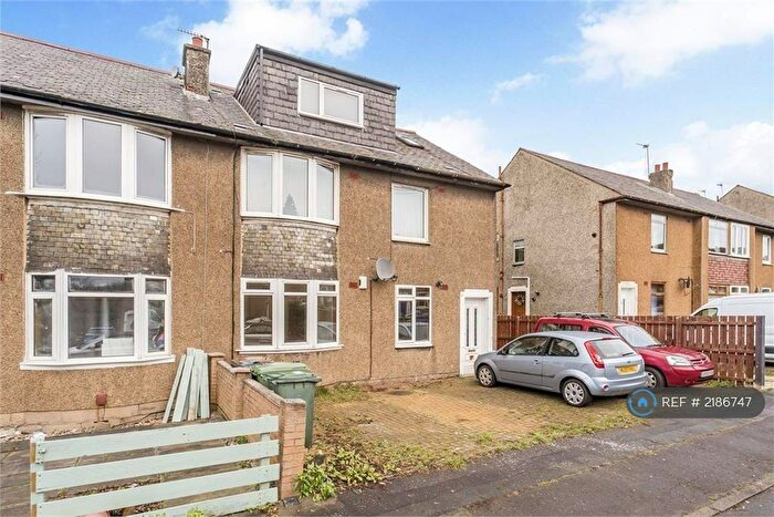 3 Bedroom Semi-Detached House To Rent In Edinburgh, Edinburgh, EH12
