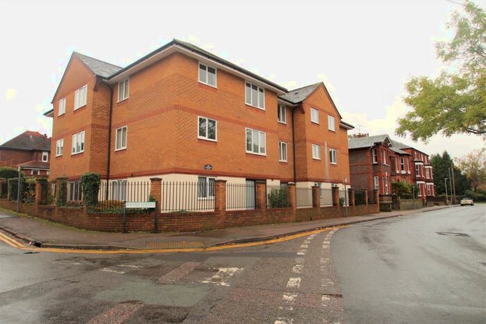 1 Bedroom Apartment To Rent In Alexandra Road, Hemel Hempstead, HP2