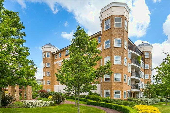 2 Bedroom Flat To Rent In Trinity Church Road, Barnes, London, SW13