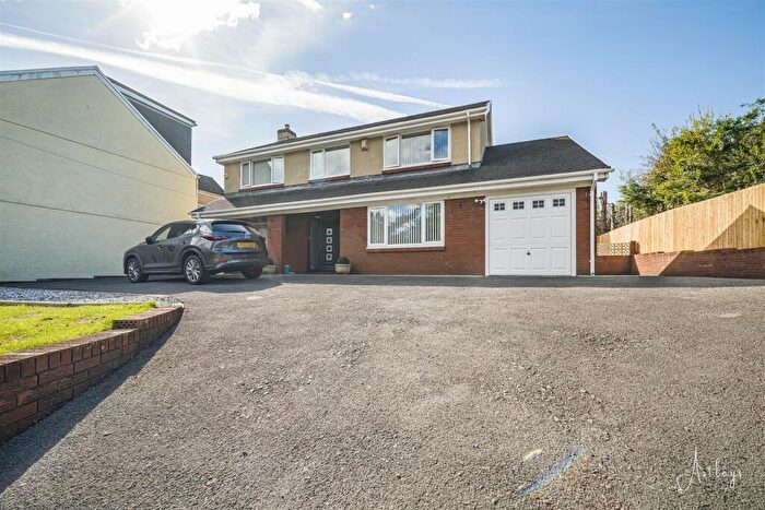 4 Bedroom Detached House For Sale In Llangyfelach Road, Tirdeunaw, Swansea, SA5