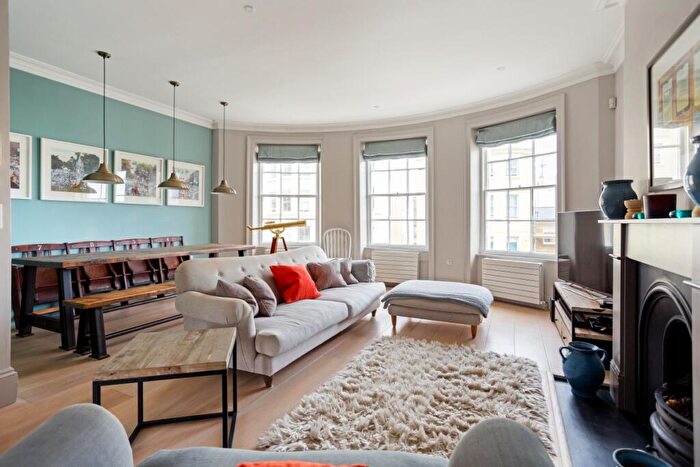 3 Bedroom Duplex To Rent In Lansdowne Place Hove, BN3