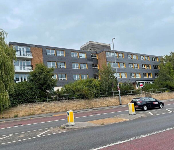 1 Bedroom Apartment For Sale In Flat Kirkstall Gate, Commercial Road, Leeds, West Yorkshire, LS5