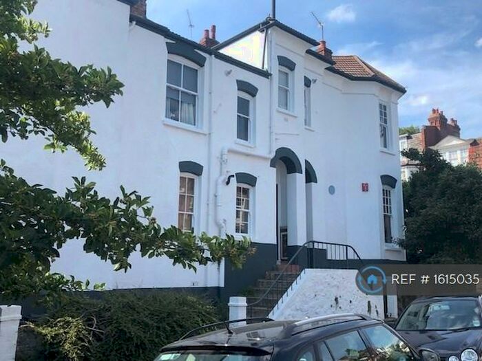 2 Bedroom Flat To Rent In Hillfield Park, London, N10