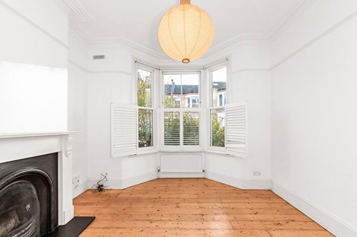 2 Bedroom Flat To Rent In St. Asaph Road, London, SE4