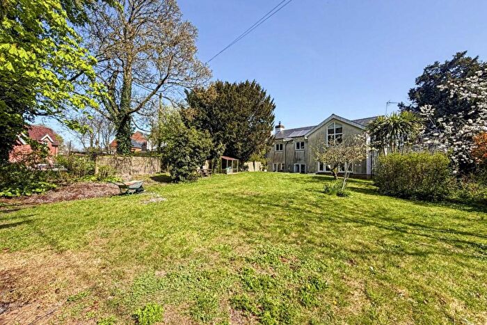 4 Bedroom Detached House For Sale In Sixpenny Handley, SP5