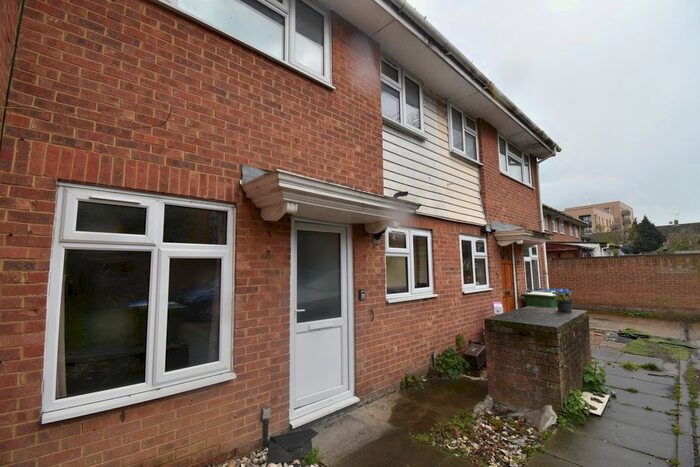 2 Bedroom Terraced House To Rent In Guild Road, Erith, DA8