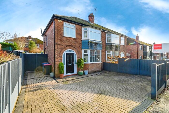 3 Bedroom Semi-Detached House For Sale In Bridgewater Road, Worsley, Manchester, Greater Manchester, M28