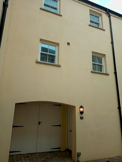 3 Bedroom Mews House To Rent In Commerce Mews, Market Street, Haverfordwest, Pembrokeshire, SA61