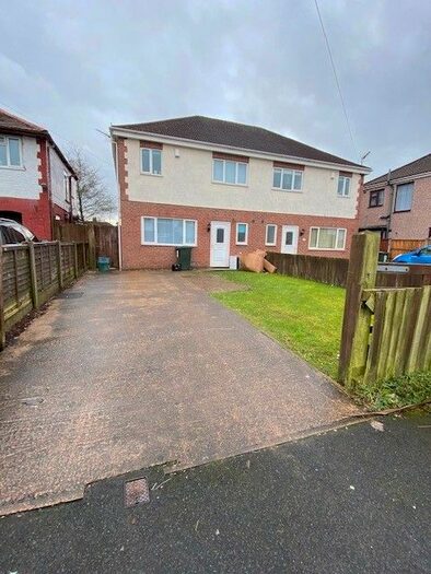 3 Bedroom Semi-Detached House To Rent In Crossley Avenue, Ellesmere Port, CH66