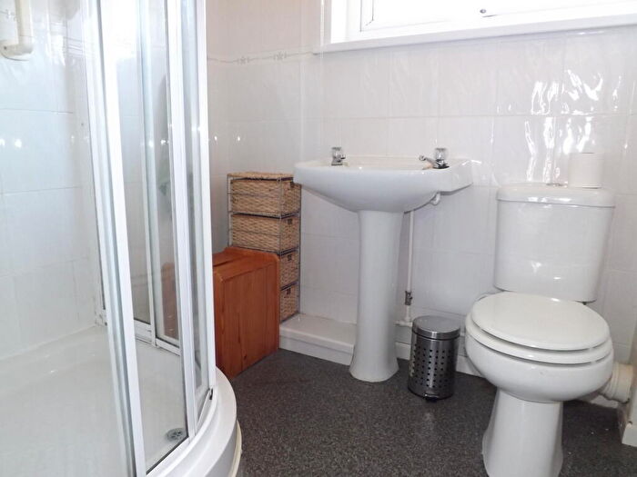 2 Bedroom Bungalow To Rent In Torpoint, PL11