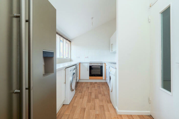 1 Bedroom Apartment To Rent In Osborne Place, Sutton, SM1