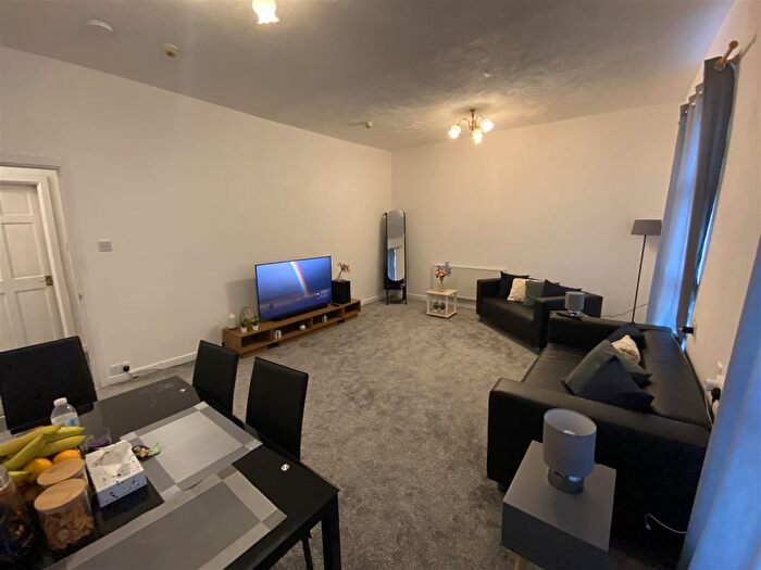 2 Bedroom Flat To Rent In Cardiff Road, Treforest, Pontypridd, CF37