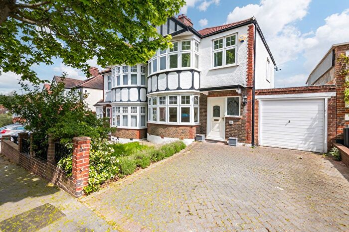 3 Bedroom End Of Terrace House For Sale In Court Road, London, SE25
