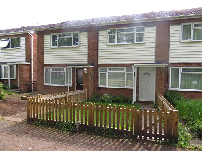 2 Bedroom Terraced House To Rent In Lynton Close, Warwick, CV34