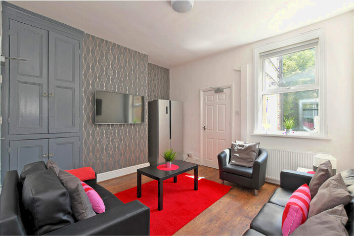 6 Bedroom Terraced House To Rent In Shoreham Street, Sheffield, S2