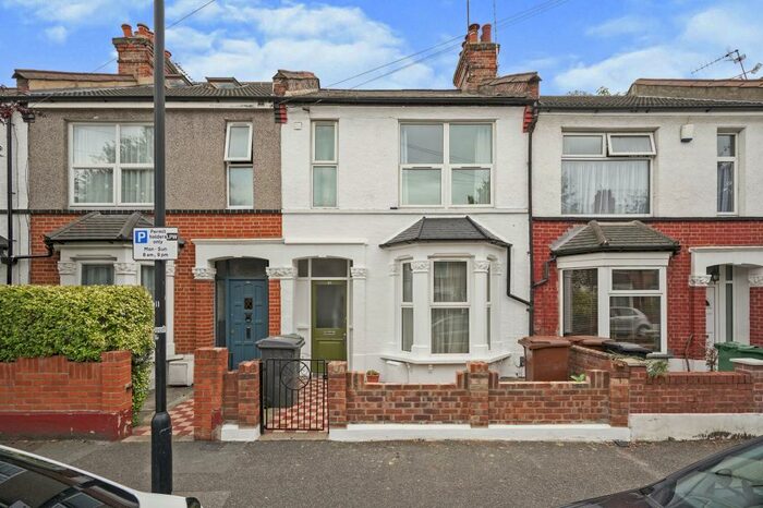 3 Bedroom Terraced House To Rent In Bedford Road, Walthamstow, London, E17