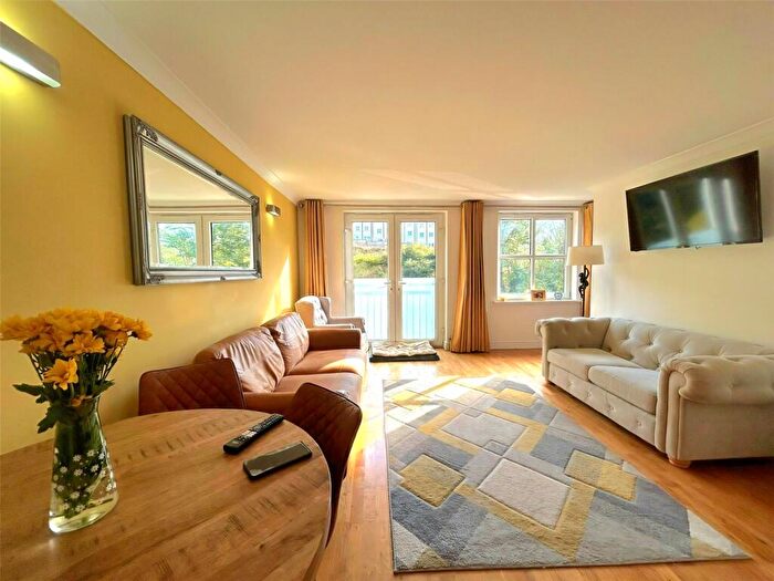 4 Bedroom Terraced House For Sale In Kensington Gardens, Haverfordwest, Pembrokeshire, SA61