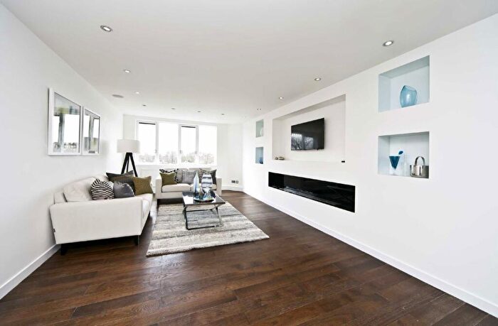 2 Bedroom Flat To Rent In Wellington Road, St John's Wood, NW8