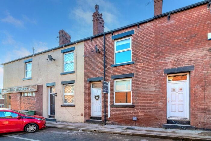 2 Bedroom Terraced House To Rent In Woodland Crescent, Rothwell, Leeds, LS26