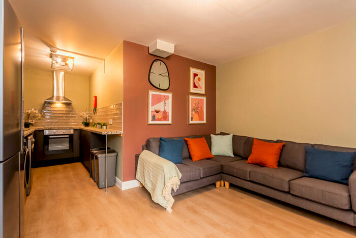 5 Bedroom Property To Rent In Flat, Crossgate Lofts, Durham, DH1