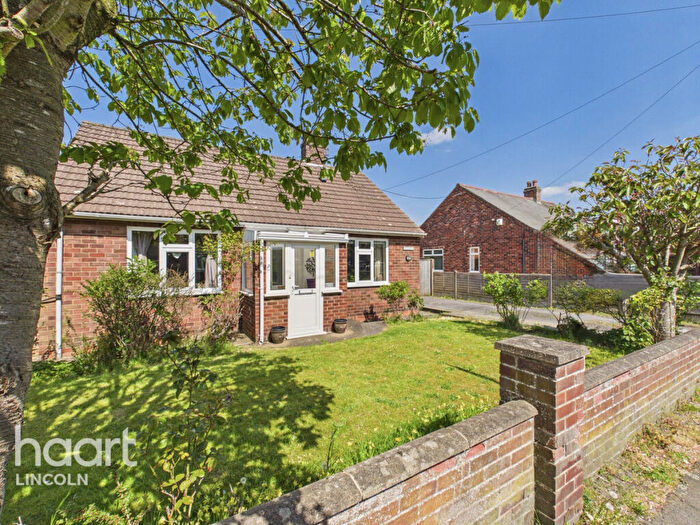 2 Bedroom Detached Bungalow For Sale In Lammas Leas Road, Market Rasen, LN8