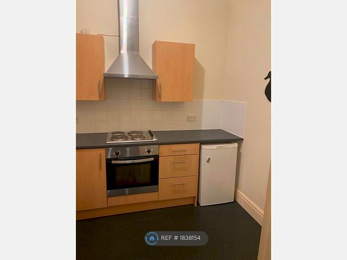 1 Bedroom Flat To Rent In Brunswick Court, Macclesfield, SK11