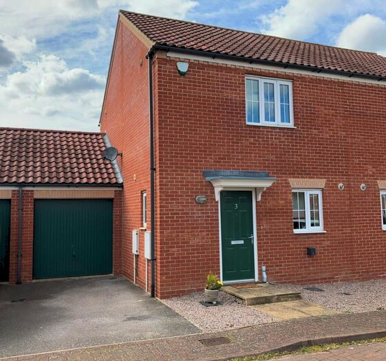 2 Bedroom Semi-Detached House To Rent In Epsom Way, Bourne, PE10