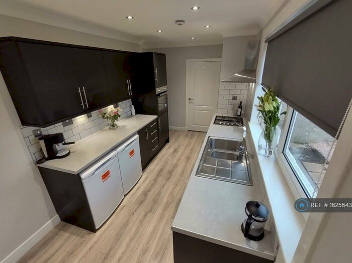 3 Bedroom Terraced House To Rent In Tweed Street, Larkhall, ML9