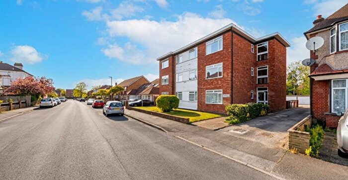 1 Bedroom Apartment To Rent In Park Road, Wallington, SM6