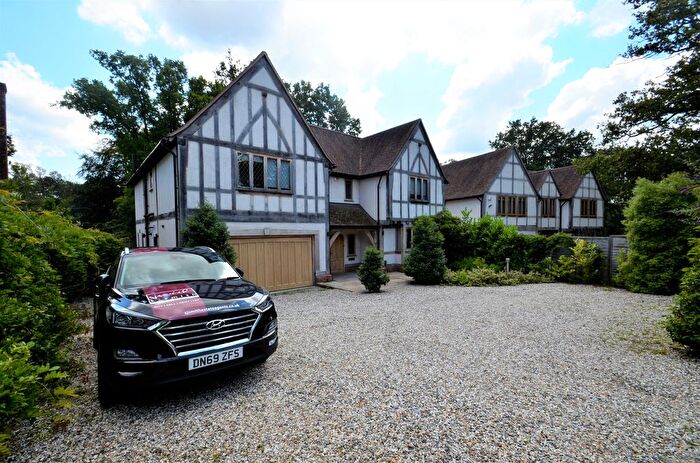 5 Bedroom Detached House To Rent In Trumpsgreen Road, Virginia Water, GU25