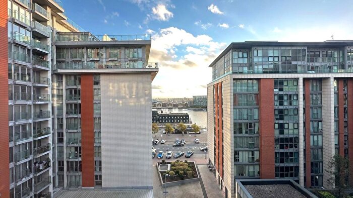 2 Bedroom Flat For Sale In Seagull Lane, London, E16