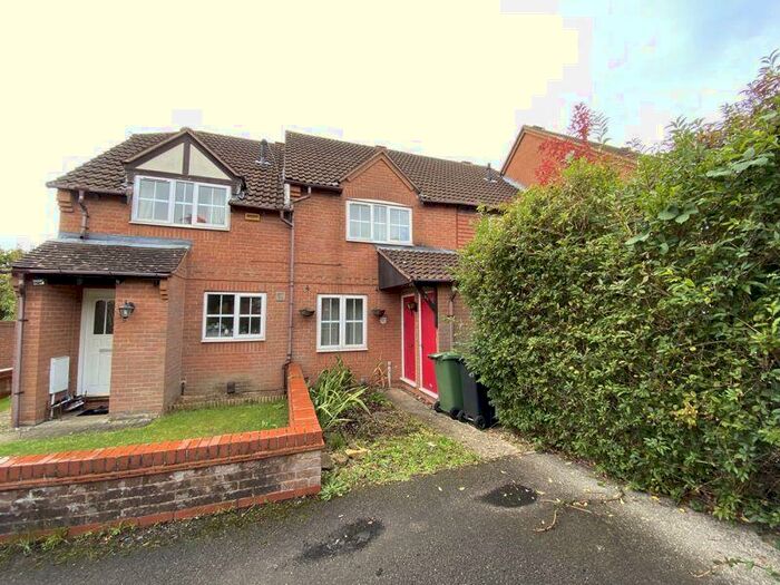 2 Bedroom Terraced House To Rent In Lapwing Close, Bristol, BS32