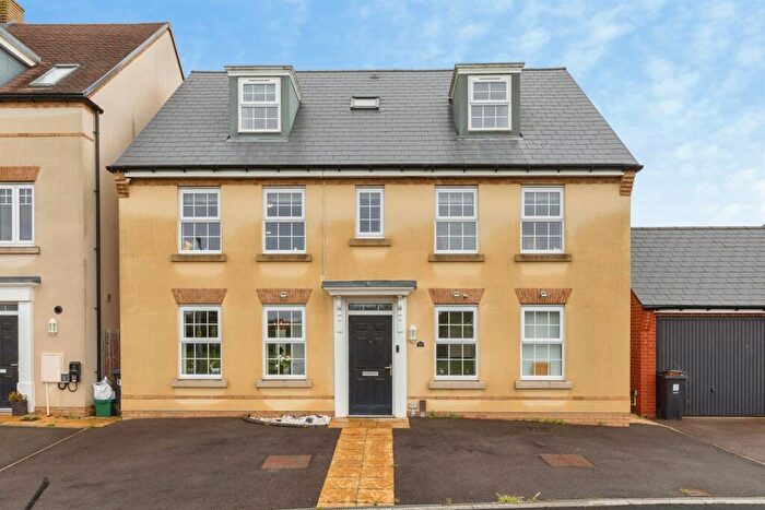 5 Bedroom Detached House For Sale In Deer Park, Thornbury, Bristol, BS35