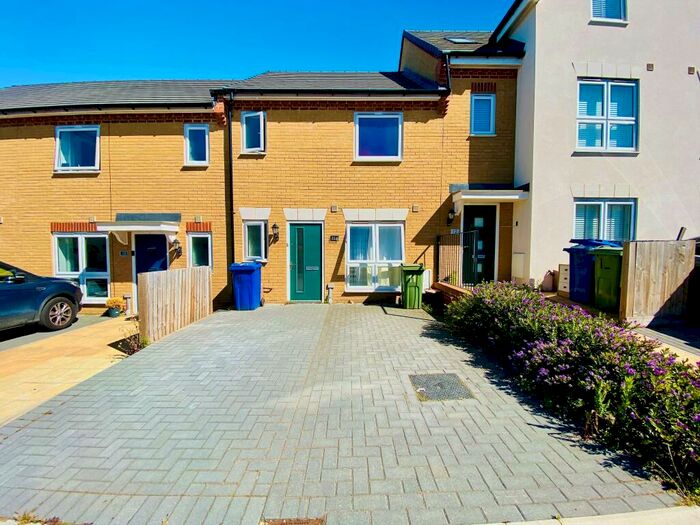 3 Bedroom House To Rent In Charlotte Street, Sittingbourne, ME10